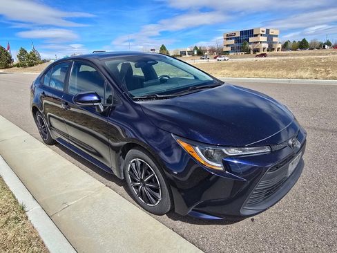 Used 2023 Toyota Corolla LE w/ Carpet Mat Package (TMS) image 7