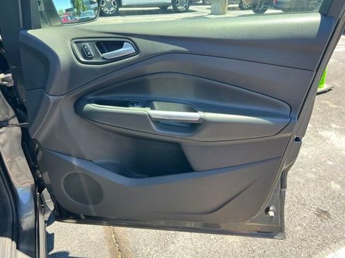 Used 2015 Ford Escape SE w/ SE Chrome Package FWD image 31