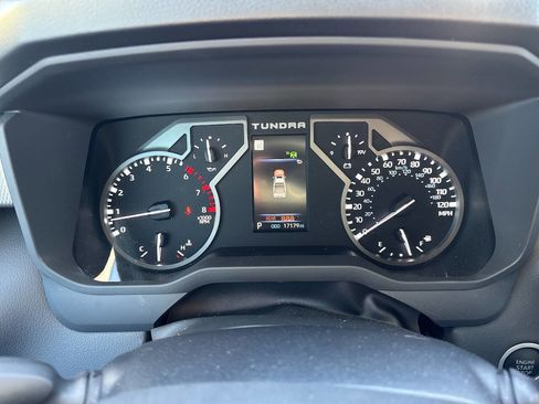 Used 2023 Toyota Tundra Limited w/ Power Package image 27