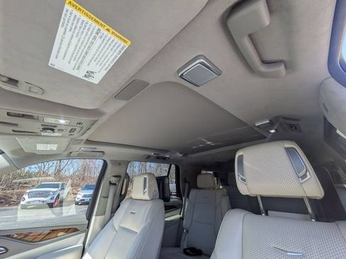 Certified 2021 Cadillac Escalade Sport Platinum AWD/4WD image 29