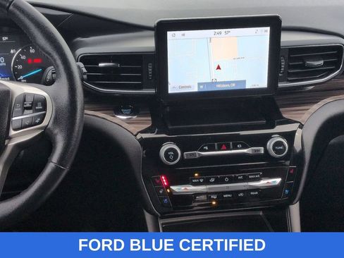 Certified 2023 Ford Explorer Limited w/ Equipment Group 301A AWD/4WD image 17