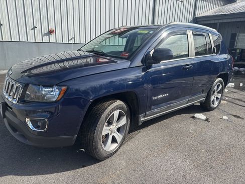 Used 2017 Jeep Compass High Altitude image 1
