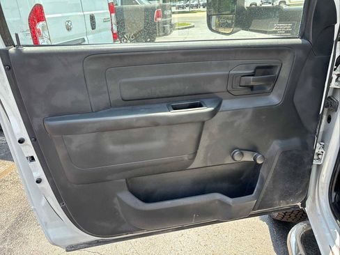Used 2016 RAM 3500 Tradesman w/ Ambulance Prep Group RWD image 16