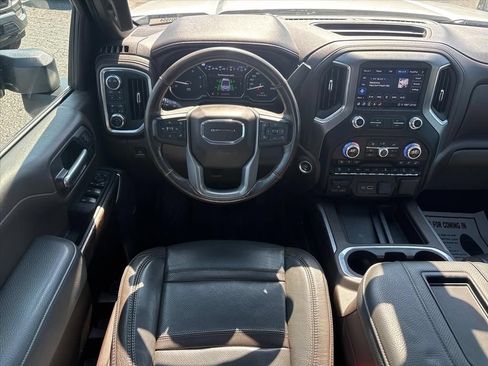 Used 2022 GMC Sierra 2500 Denali w/ Denali Ultimate Package AWD/4WD image 22