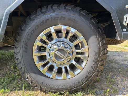 Used 2021 Ford F350 Lariat w/ Chrome Package AWD/4WD image 12