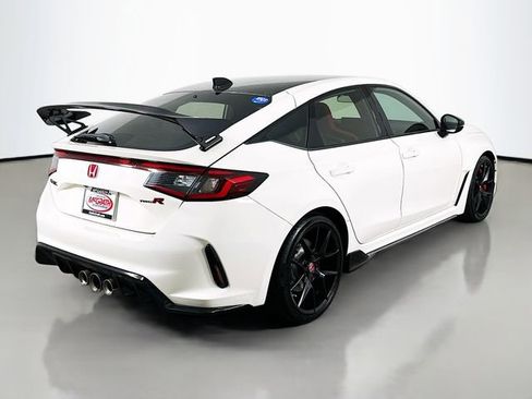 Certified 2025 Honda Civic Type R image 18