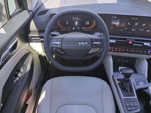 New 2026 Kia Sportage EX image 23