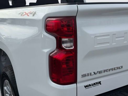 Used 2025 Chevrolet Silverado 1500 LT image 11