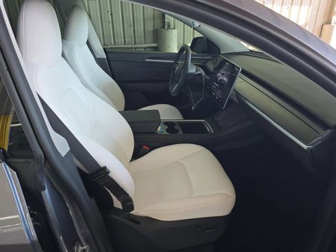 Used 2024 Tesla Model Y Long Range image 4