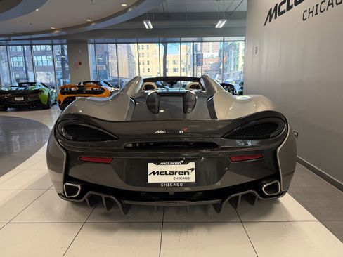Used 2018 McLaren 570S image 3
