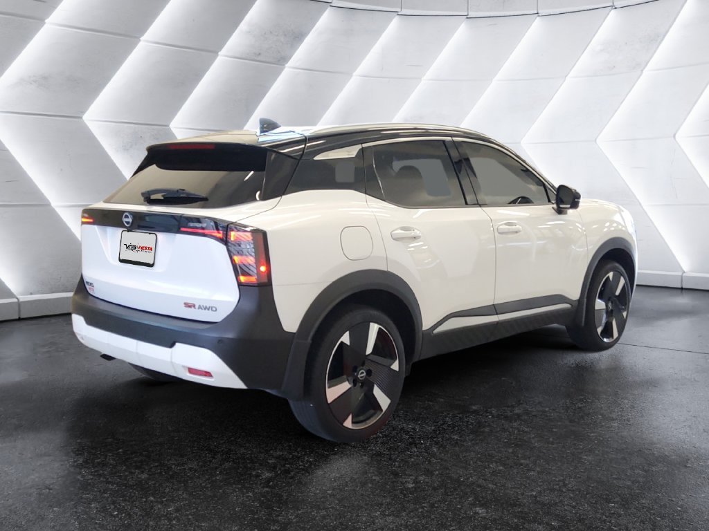Used 2025 Nissan Kicks SR AWD/4WD image 4