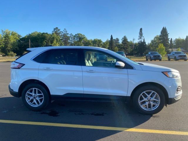 Used 2024 Ford Edge SEL w/ Convenience Package AWD/4WD image 6