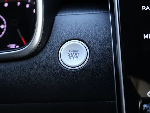 Used 2023 Hyundai Santa Cruz SEL image 32