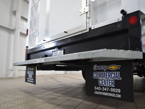 New 2025 Chevrolet Express 4500 w/ Power Convenience Package image 13