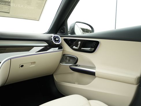 New 2026 Mercedes-Benz C 300 4MATIC Sedan image 21