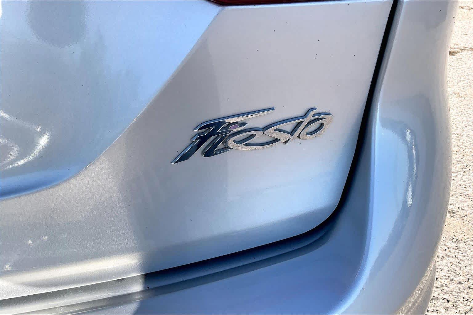 Used 2015 Ford Fiesta SE FWD image 10