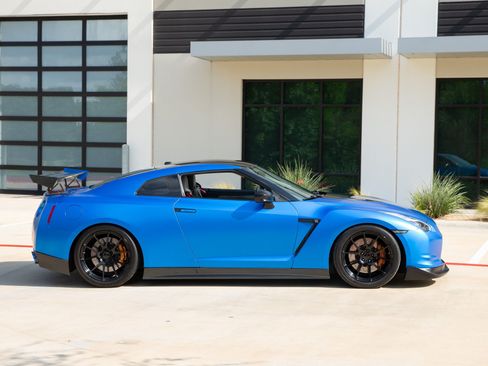 Used 2009 Nissan GT-R Premium AWD/4WD image 15
