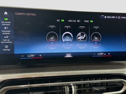 Used 2024 BMW 430i Coupe w/ M Sport Package image 16