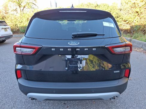 New 2025 Ford Escape Plug-in Hybrid w/ PHEV Premium Package image 6