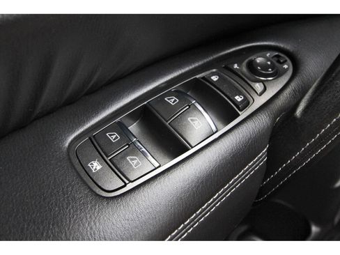 Used 2019 Nissan Armada SL w/ Premium Package RWD image 24