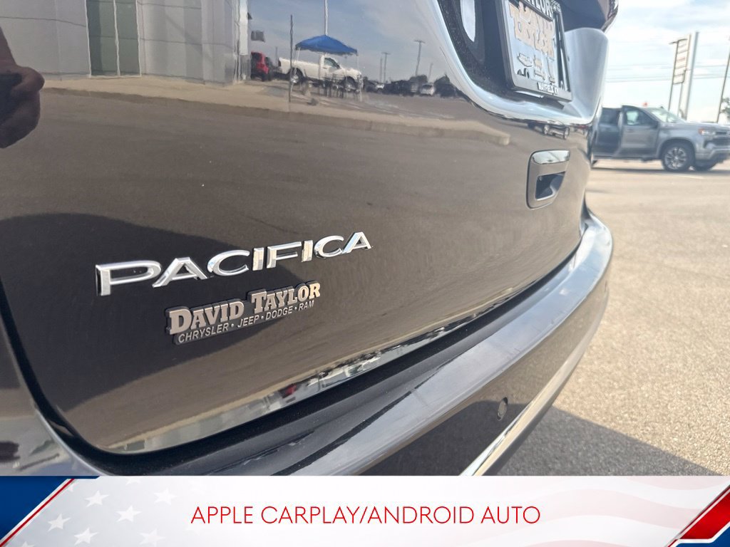 Used 2025 Chrysler Pacifica Select FWD image 14