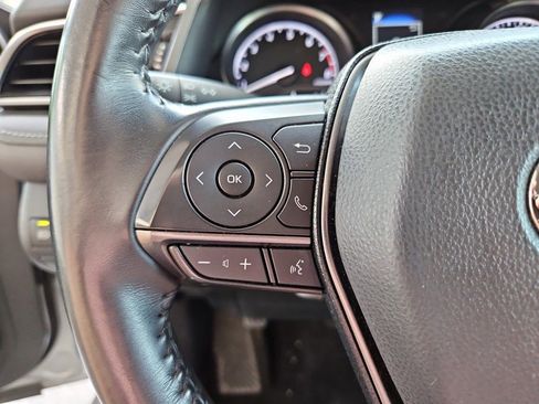 Used 2022 Toyota Camry SE image 16