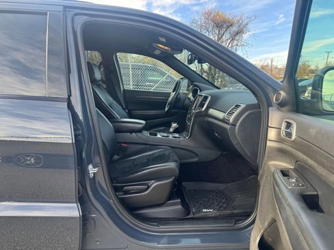 Used 2018 Jeep Grand Cherokee Altitude image 24