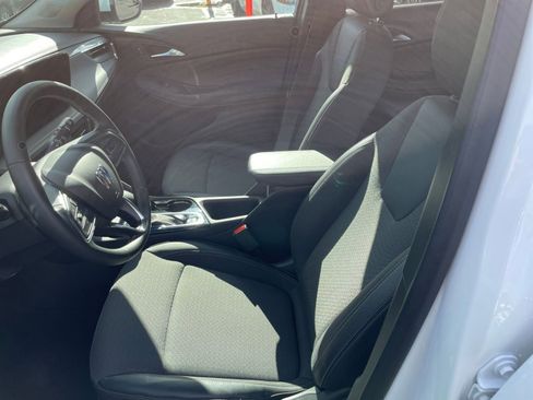Used 2025 Buick Encore GX Preferred image 21