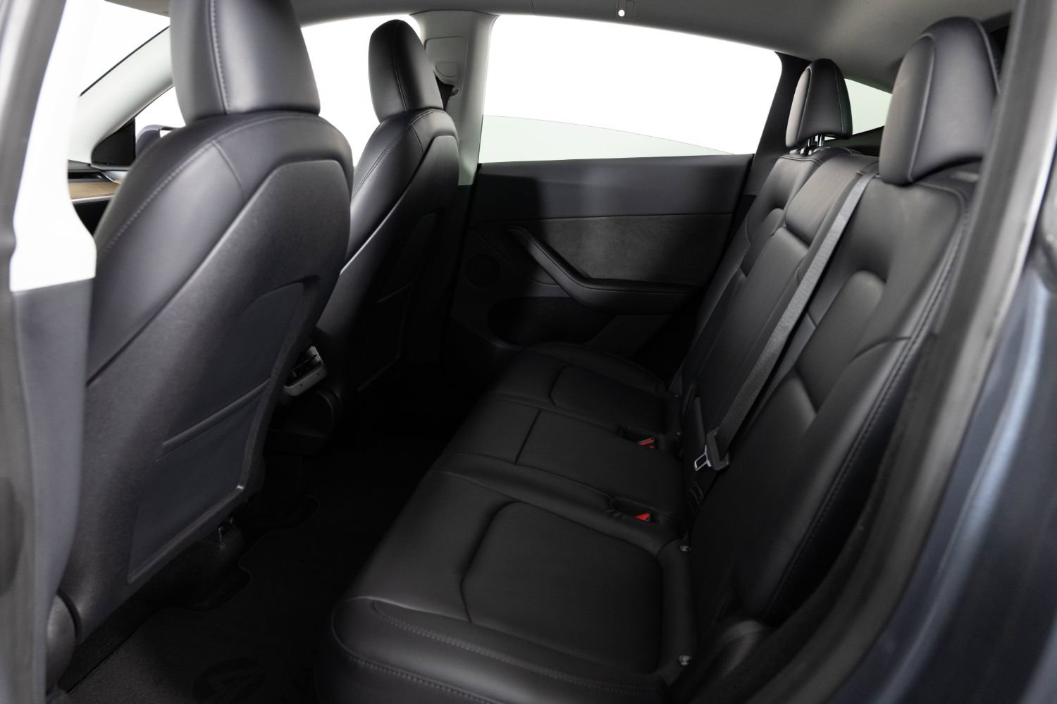Used 2023 Tesla Model Y Long Range AWD/4WD image 18