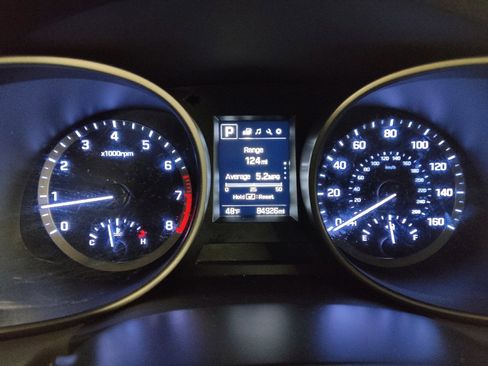 Used 2018 Hyundai Santa Fe Sport w/ 2.4L Value Package 02 image 23