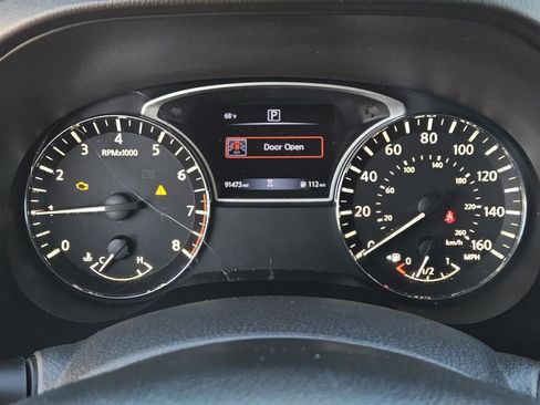 Used 2020 Nissan Pathfinder SV FWD image 19