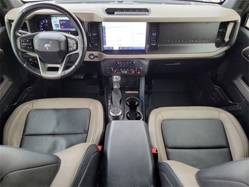 Used 2022 Ford Bronco Wildtrak image 15