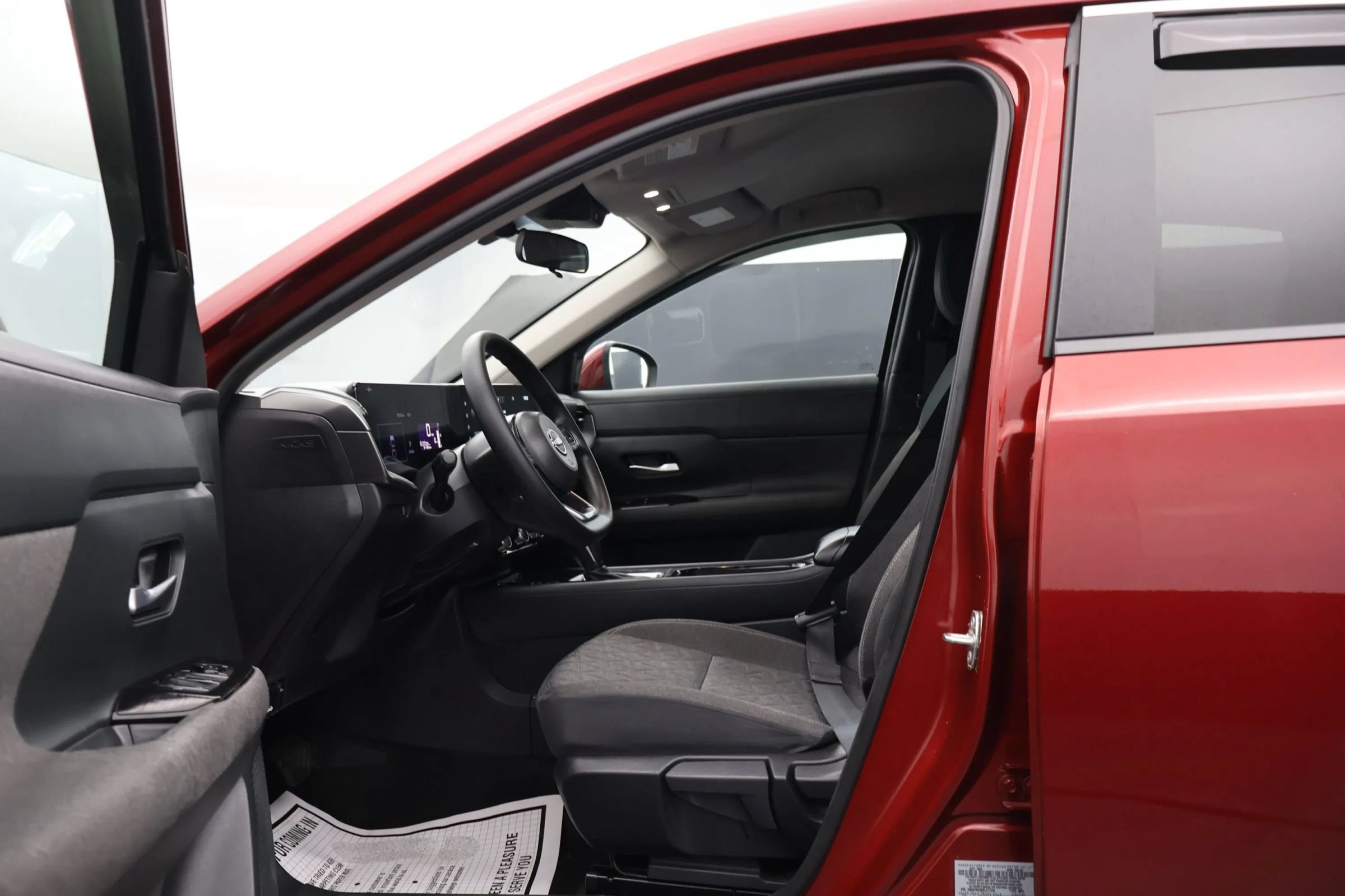Used 2025 Nissan Kicks SV FWD image 11
