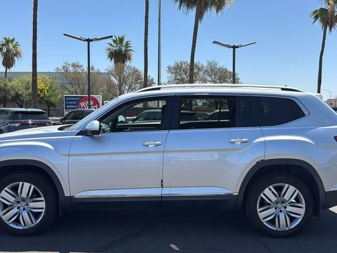 Used 2018 Volkswagen Atlas SEL Premium AWD/4WD image 4