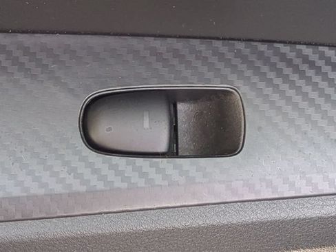 Used 2024 Nissan Altima 2.5 S FWD image 29