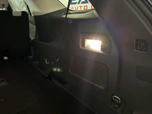 New 2026 Ford Explorer Platinum image 34