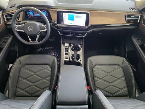 New 2026 Volkswagen Atlas SE FWD image 21