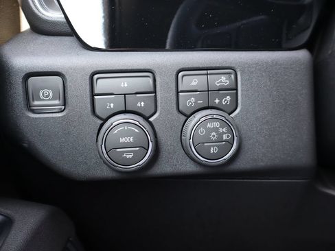 New 2026 Chevrolet Silverado 2500 LT w/ All Star Edition AWD/4WD image 13