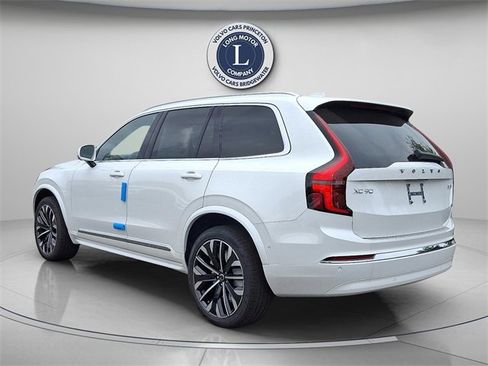 New 2026 Volvo XC90 B6 Plus w/ Protection Package Premier image 4