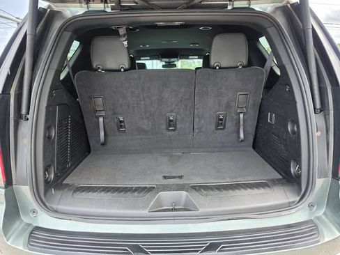 Used 2024 Chevrolet Tahoe LT RWD image 15