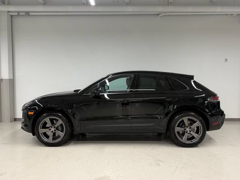 Certified 2026 Porsche Macan AWD/4WD image 2