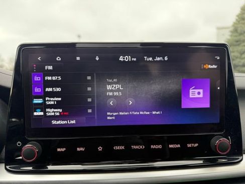 Used 2023 Kia Forte GT image 25