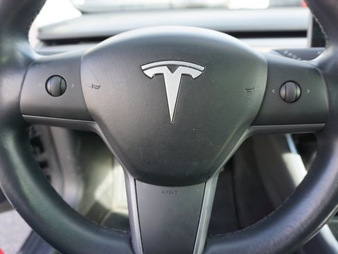 Used 2018 Tesla Model 3 Long Range image 7