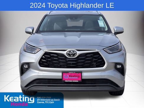 Used 2024 Toyota Highlander LE image 2