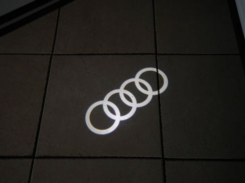 Used 2018 Audi Q5 2.0T Premium Plus w/ Premium Plus Package AWD/4WD image 25