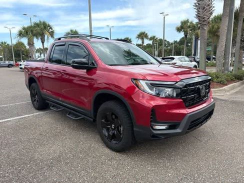 Used 2025 Honda Ridgeline Black Edition image 11