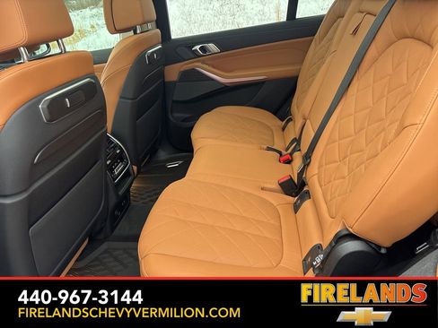 Used 2024 BMW X7 xDrive40i w/ Premium Package image 50