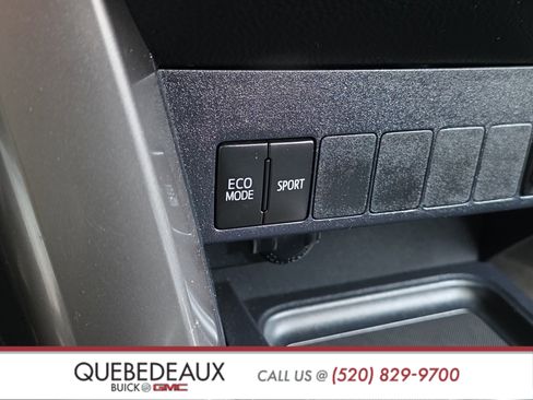 Used 2018 Toyota RAV4 XLE w/ Plus Extra Value Package AWD/4WD image 21