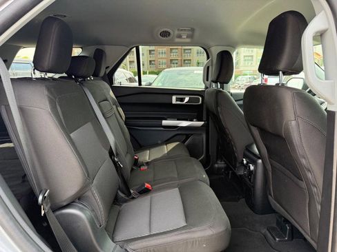 Certified 2022 Ford Explorer XLT image 10