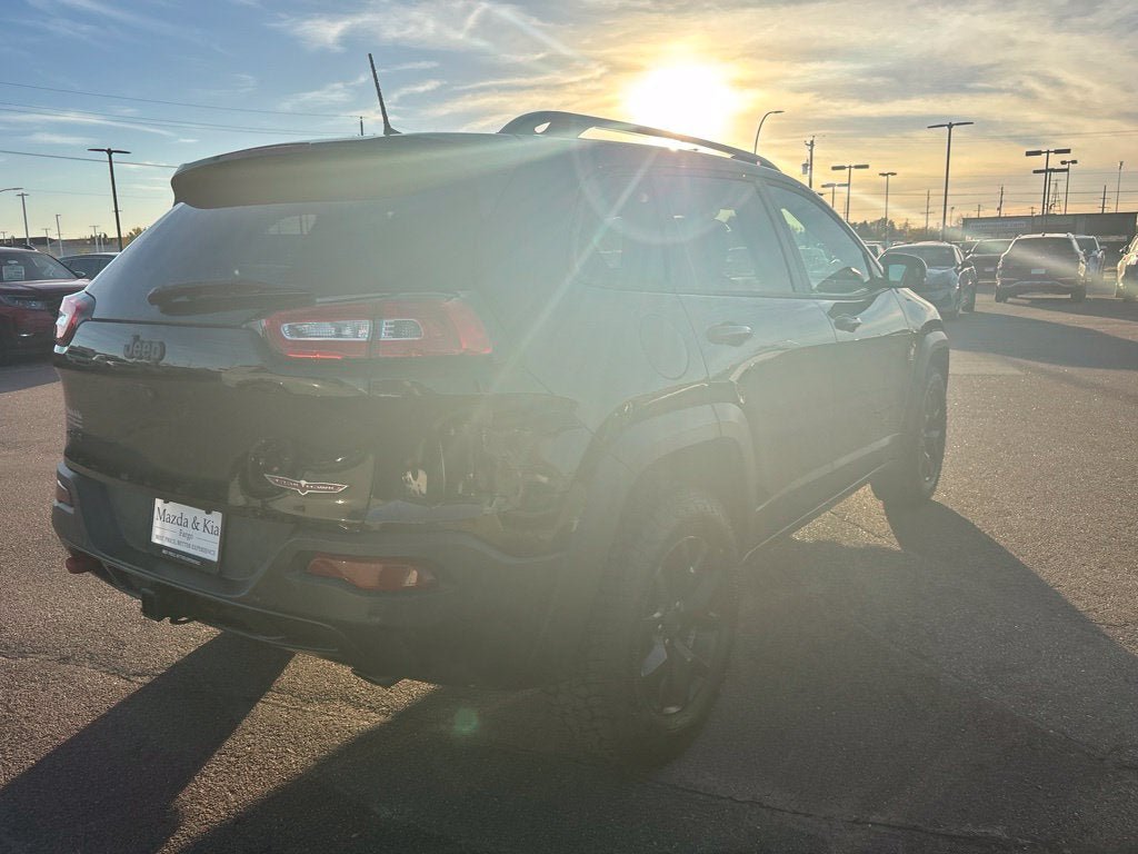 Used 2018 Jeep Cherokee Trailhawk w/ Quick Order Package 27L AWD/4WD image 5